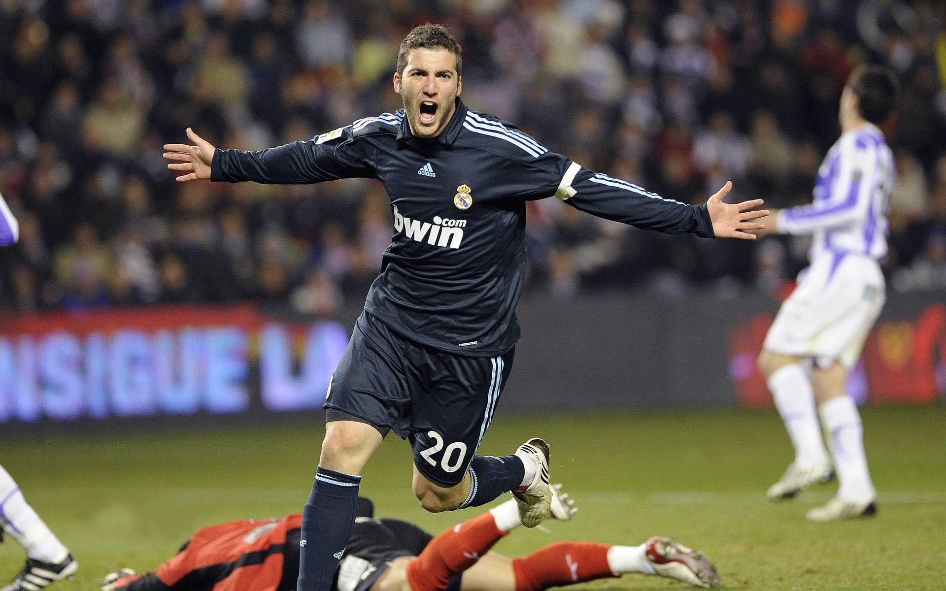 开云入口-科比单场81分，讓整個籃球世界震驚！，科比单场得分纪录